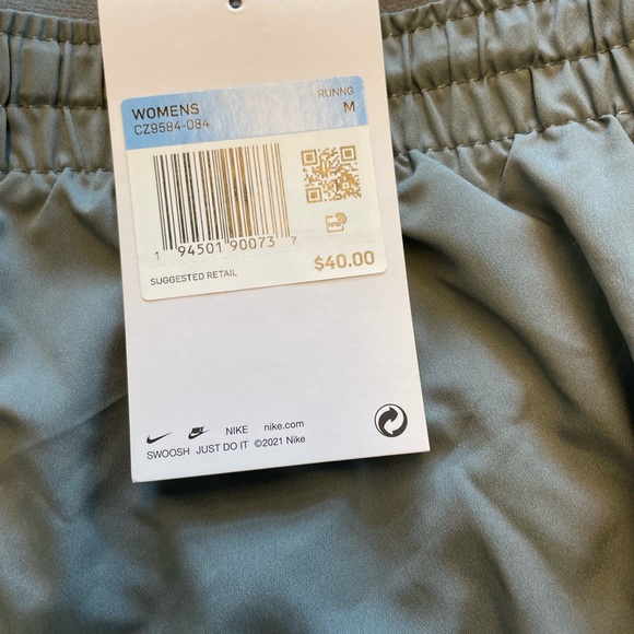 Nike Run Dri-Fit Shorts NWT M - Picture 3 of 3